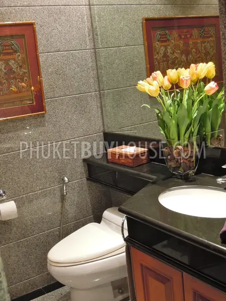 PAT2363: Luxury 2-storey Villa For Sale in Patong. Photo #15