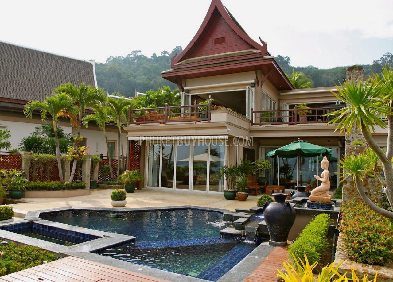 PAT2363: Luxury 2-storey Villa For Sale in Patong. Photo #18