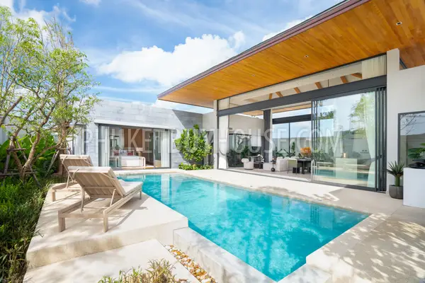 TAL22614: Timeless Mid-Century Villa with Private Pool and Garden in Northern Phuket for Sale. 照片 #1