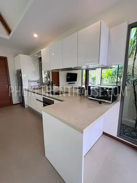 RAW22975: Modern 4-Bedroom Pool Villa with Tropical Courtyard in Rawai, Phuket. Photo #5