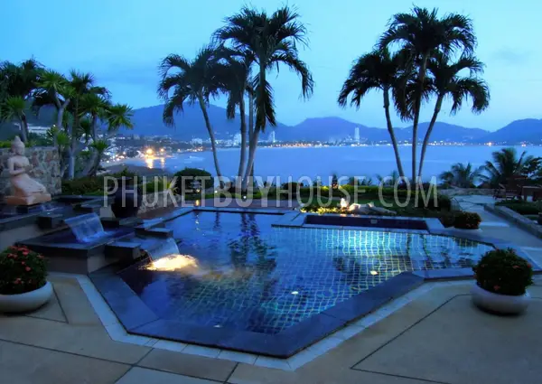PAT2363: Luxury 2-storey Villa For Sale in Patong. Photo #26