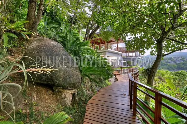 KAM71: Amazing 4 Bedrooms Beachfront Villa in Kamala. Photo #9