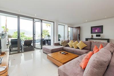 PAT13558: Gorgeous 2 Bedroom Oceanfront Pool Villa near Patong. Photo #12