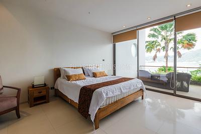 PAT13558: Gorgeous 2 Bedroom Oceanfront Pool Villa near Patong. Photo #13