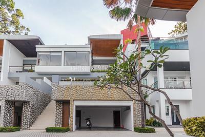 PAT13558: Gorgeous 2 Bedroom Oceanfront Pool Villa near Patong. Photo #35