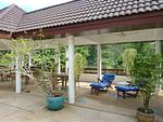 NAI2456: Freehold: Very nice 2 bedr. apartment (top floor), fully furnished, near beautiful Nai Harn Beach. Thumbnail #3