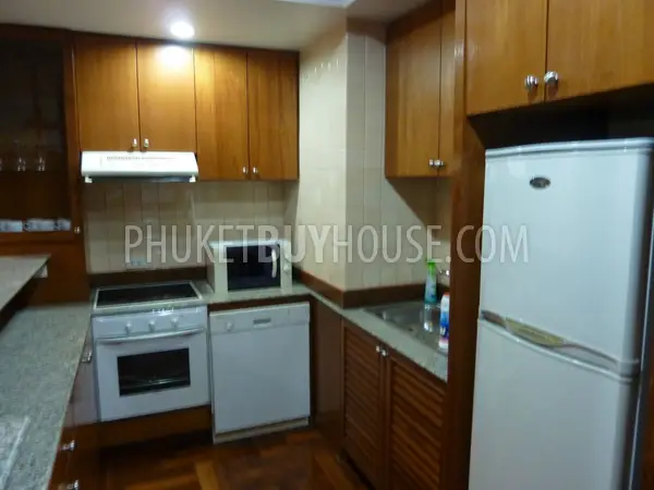 NAI2456: Freehold: Very nice 2 bedr. apartment (top floor), fully furnished, near beautiful Nai Harn Beach. Photo #11