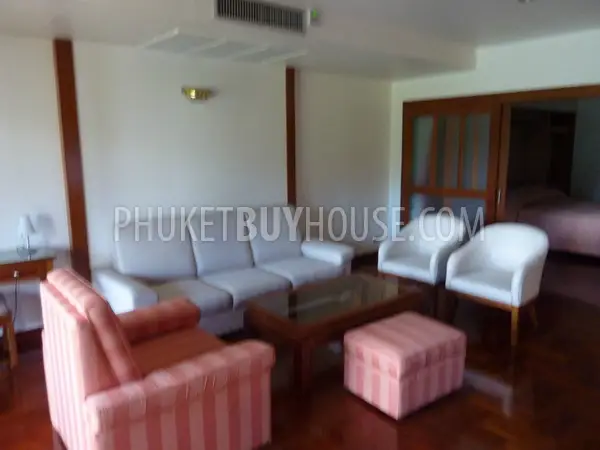 NAI2456: Freehold: Very nice 2 bedr. apartment (top floor), fully furnished, near beautiful Nai Harn Beach. Photo #12