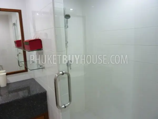 NAI2456: Freehold: Very nice 2 bedr. apartment (top floor), fully furnished, near beautiful Nai Harn Beach. Photo #18