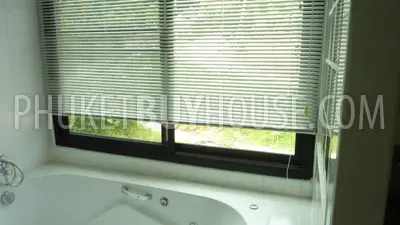 NAI2456: Freehold: Very nice 2 bedr. apartment (top floor), fully furnished, near beautiful Nai Harn Beach. Фото #21