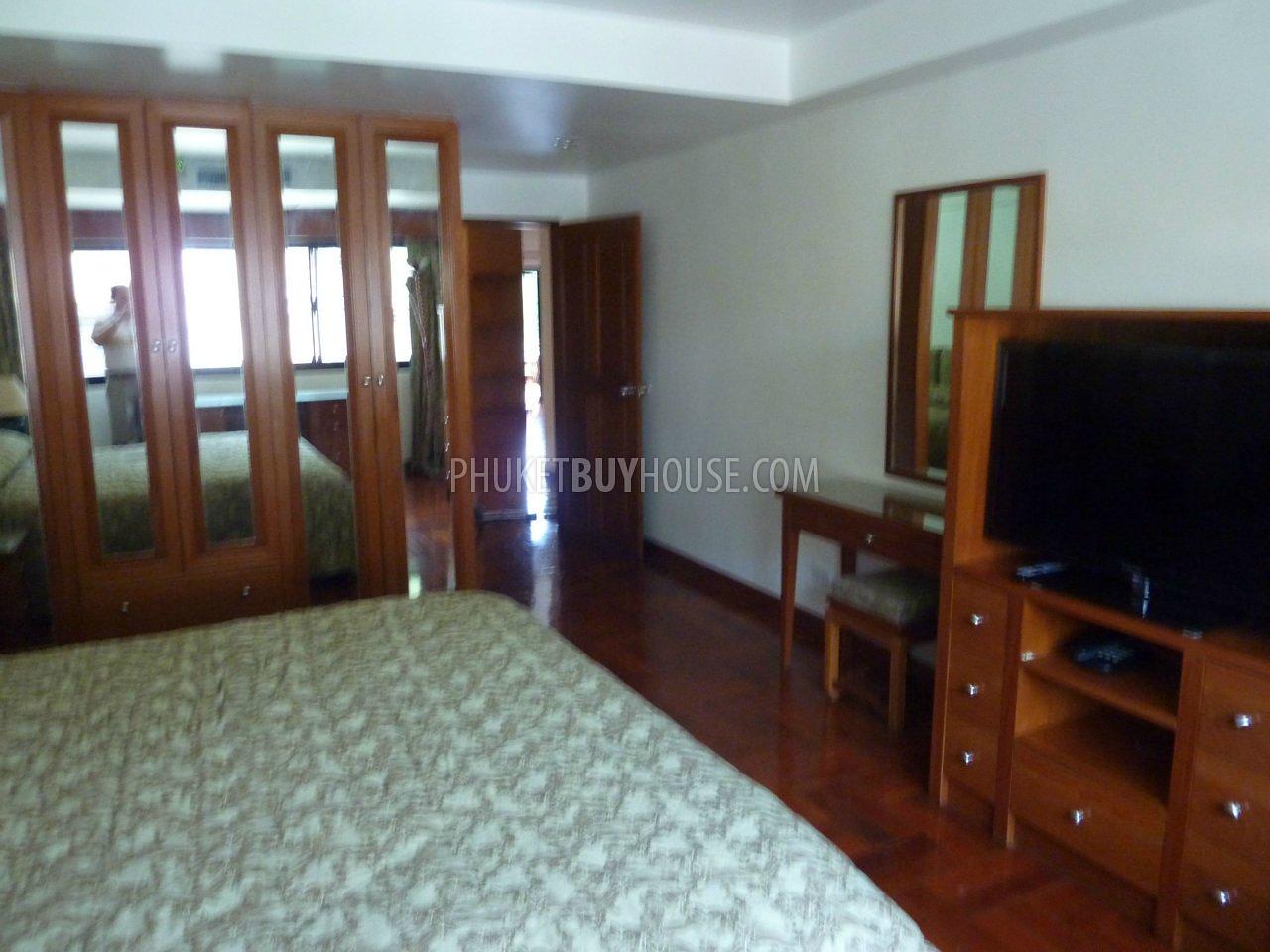 NAI2456: Freehold: Very nice 2 bedr. apartment (top floor), fully furnished, near beautiful Nai Harn Beach. Photo #27