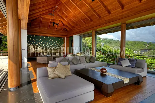 KAM71: Amazing 4 Bedrooms Beachfront Villa in Kamala. Photo #20