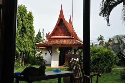 NAI2539: Luxury and private Ayutthaya style house with land for sale in Rawai. Photo #5