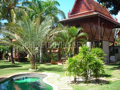 NAI2539: Luxury and private Ayutthaya style house with land for sale in Rawai. Фото #9