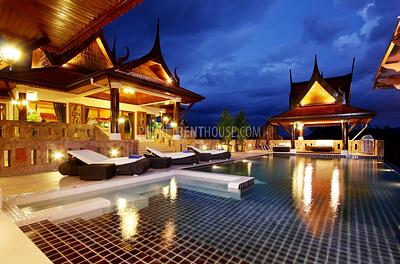 PAT14487: Patong Beach Sea View Villa with endless pool. Sleeps up to 18 guests. Photo #7