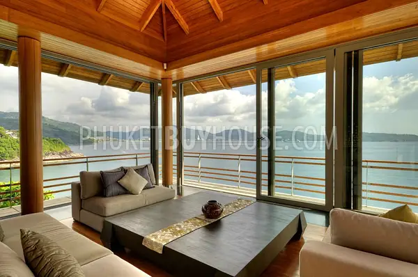 KAM71: Amazing 4 Bedrooms Beachfront Villa in Kamala. Photo #22