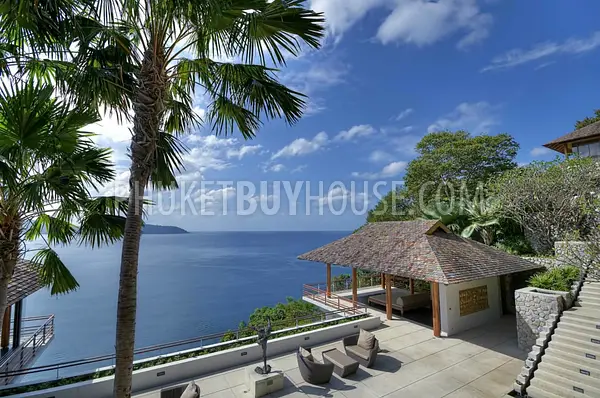 KAM71: Amazing 4 Bedrooms Beachfront Villa in Kamala. Photo #24
