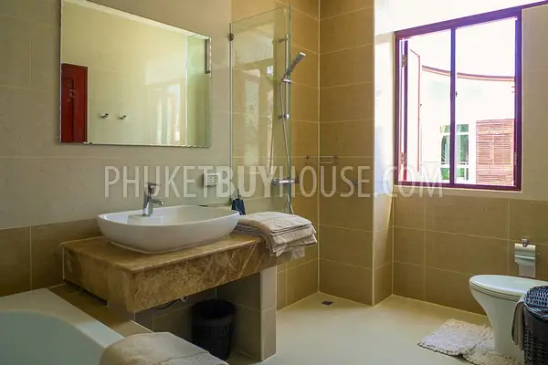 RAW2583: Comfortable 3 bedroom townhome near Rawai beach in Phuket !!! SPECIAL OFFER !!!. Photo #4