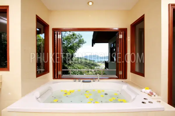 PAT13997: Nice 5 Bedroom Villa in Patong. Photo #7