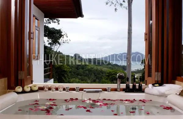 PAT13998: Luxury 4 Bedroom Villa in Patong. Photo #4