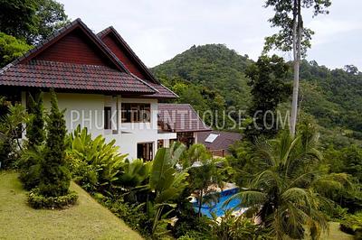PAT13998: Luxury 4 Bedroom Villa in Patong. Photo #11