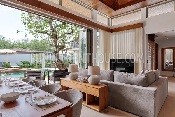THA22985: Luxury 4-bedroom villa for rent in Bang Tao, Phuket. Photo #3