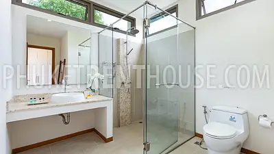 RAW22988: Elegant 4-Bedroom Pool Villa with Tropical Courtyard in Rawai. Photo #11