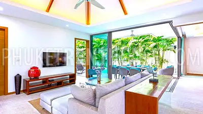 RAW22988: Elegant 4-Bedroom Pool Villa with Tropical Courtyard in Rawai. Photo #23