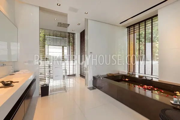 PAN22989: Exclusive 6-Bedroom Cliffside Villa with Panoramic Sea Views For Rent in Ao Yon, Phuket. Photo #13