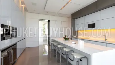 PAN22989: Exclusive 6-Bedroom Cliffside Villa with Panoramic Sea Views For Rent in Ao Yon, Phuket. Photo #8