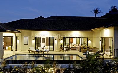 NAI15377: Luxury Four Bedrooms Infinity Pool Villa in Nai Harn. Photo #5