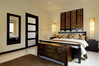 NAI15377: Luxury Four Bedrooms Infinity Pool Villa in Nai Harn. Photo #17