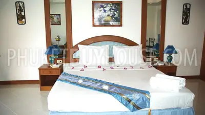PAT2735: 14 room established resort in Patong. Fotoğraf #4