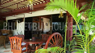 PAT2735: 14 room established resort in Patong. Fotoğraf #6