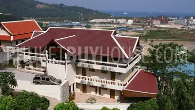 PAT2735: 14 room established resort in Patong. Fotoğraf #8