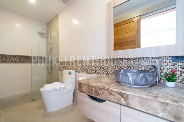 RAW22995: Modern 5-Bedroom Tropical Villa with Private Pool Near Nai Harn Beach, Phuket. 照片 #64