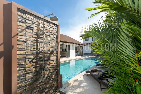RAW22995: Modern 5-Bedroom Tropical Villa with Private Pool Near Nai Harn Beach, Phuket. 照片 #45