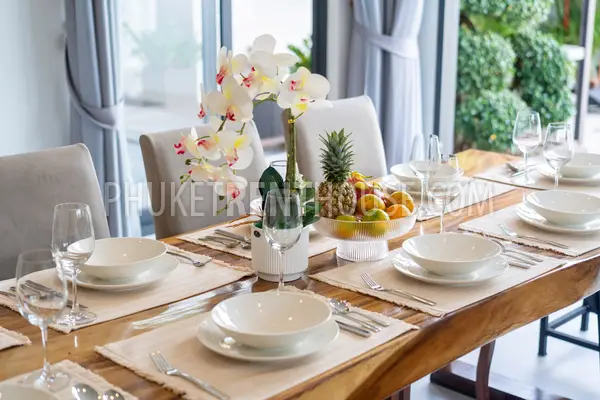 RAW22995: Modern 5-Bedroom Tropical Villa with Private Pool Near Nai Harn Beach, Phuket. 照片 #30