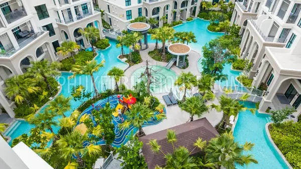 BAN22854: 2-Bedroom Residence with Resort-Style Facilities Near Porto de Phuket, Bang Tao. 照片 #1