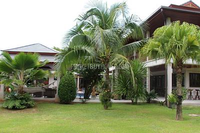 RAW2696: Style & Class: Beautiful Tropical Pool Villa in Rawai High Construction Standard. Photo #7