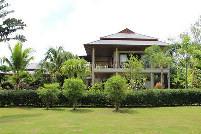RAW2696: Style & Class: Beautiful Tropical Pool Villa in Rawai High Construction Standard. Photo #8