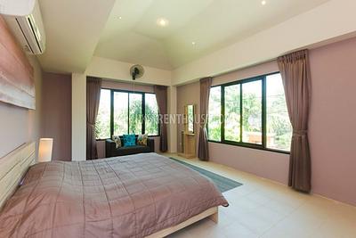 RAW15565: Four Bedroom Villa in Rawai. Photo #11