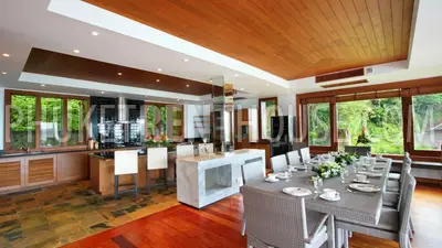 SUR16723: Luxury Villa 5 bedrooms with stunning sea views. Photo #7