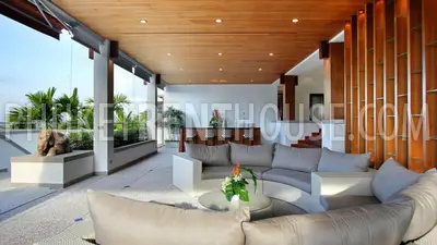 SUR16723: Luxury Villa 5 bedrooms with stunning sea views. Photo #31