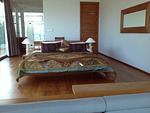 RAW16744: Townhouse on the beach. Thumbnail #4