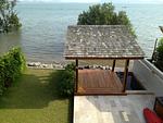 RAW16744: Townhouse on the beach. Thumbnail #9