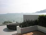 RAW16744: Townhouse on the beach. Thumbnail #18