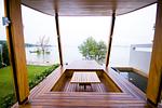 RAW16744: Townhouse on the beach. Thumbnail #36
