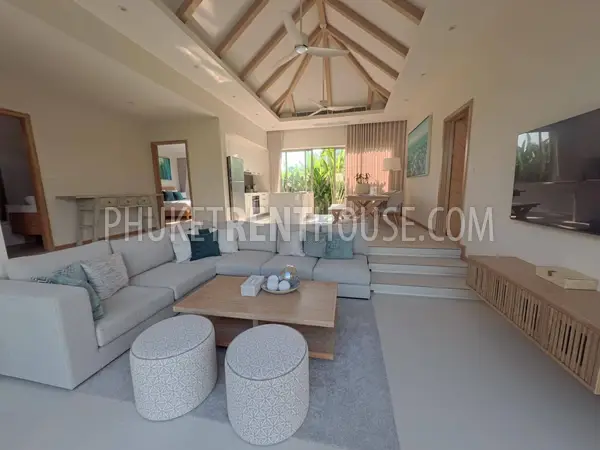 CHE22996: Modern 3-Bedroom Pool Villa with Tropical Garden in Bang Tao, Phuket. Photo #2