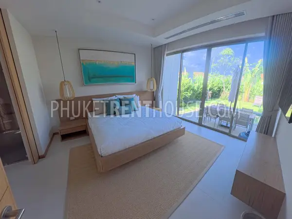 CHE22996: Modern 3-Bedroom Pool Villa with Tropical Garden in Bang Tao, Phuket. Photo #15